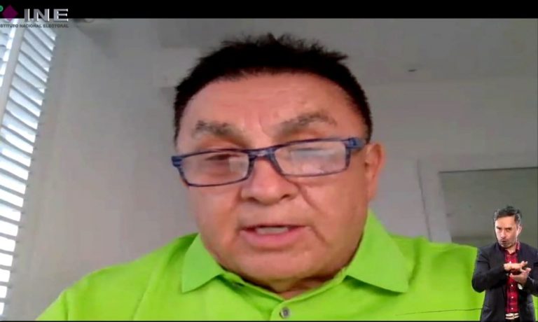 Ricardo Santana Velázquez, Director Ejecutivo B, del Instituto de los Mexicanos en el Extranjero(SRE).