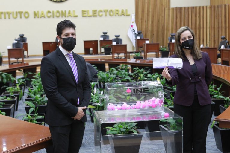 Sorteo de la letra, a partir de la cual, con base en el primer apellido, se seleccionará a las y los ciudadanos que integrarán las Mesas Directivas de Casilla en el Proceso Electoral Local 2021-2022.