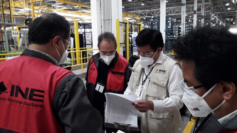 Participación del INE como observador en la elección del sindicato de General Motors, en Silao, Guanajuato.