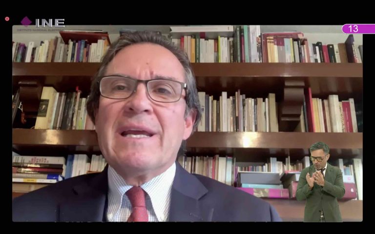 Edmundo Jacobo Molina, Secretario Ejecutivo.