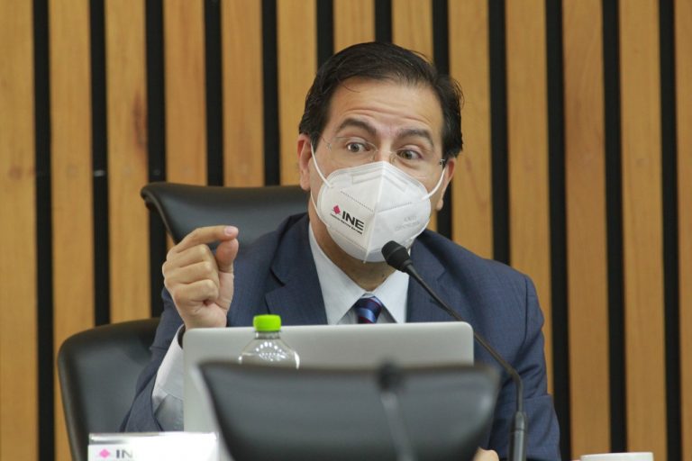 José Roberto Ruíz Saldaña, Consejero Electoral.