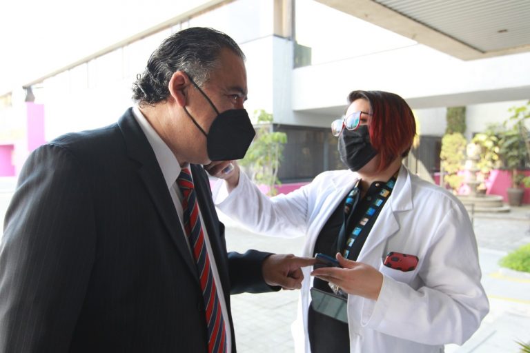 El INE instaló un cerco sanitario para los trabajadores y asistentes al instituto.