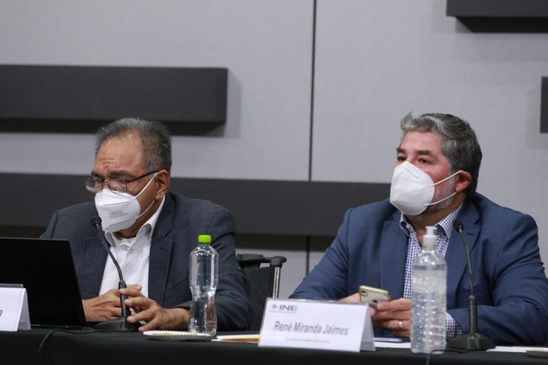 Jesús Ojeda Luna, Coordinador de operación de campo y René Miranda Jaimes, Director Ejecutivo del Registro Federal de Electores del INE.