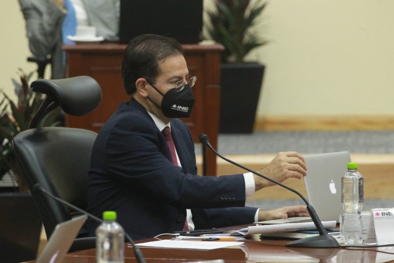José Roberto Ruíz Saldaña, Consejero Electoral.