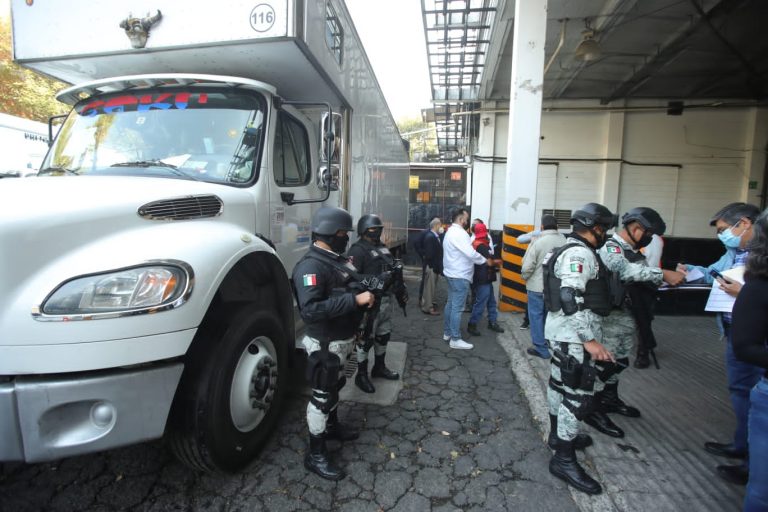 Presencia de la Guardia Nacional en el el Banderazo de salida a distribución de papeletas para la consulta de Revocación de Mandato.