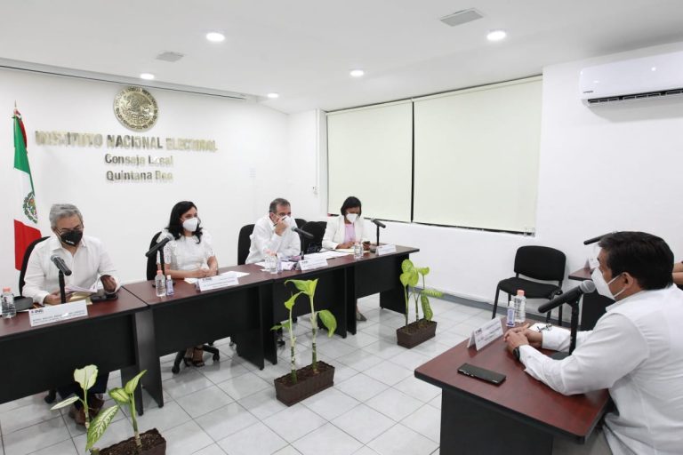 Reunión con la estructura del OPLE en Quintana Roo.