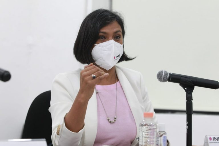 Norma Irene De La Cruz Magaña, Consejera Electoral del INE en la Reunión con la estructura del OPLE en Quintana Roo.