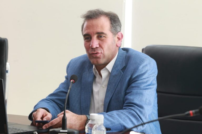 Lorenzo Córdova Vianello, Consejero Presidente del INE en la reunión en la Junta Local de San Luis Potosí.