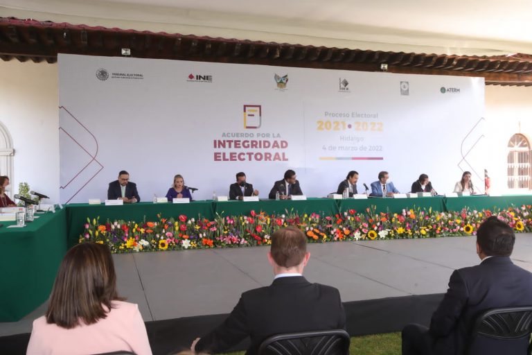 Firma del Acuerdo por la Integridad Electoral.