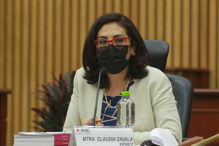 Claudia Zavala Pérez, Consejera Electoral.
