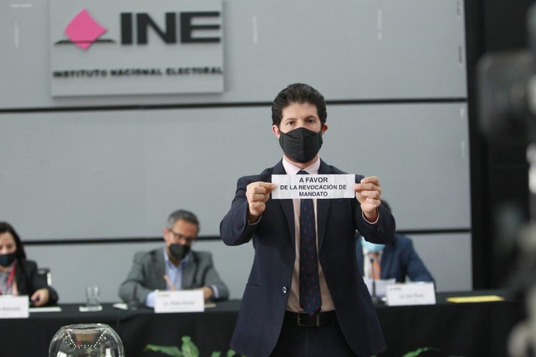 Sorteo  para determinar el orden de participación en los Foros de Discusión de Revocación de Mandato.