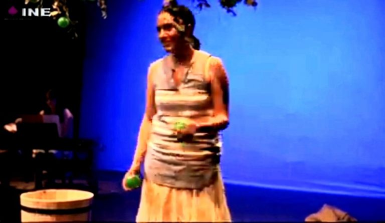 Obra de teatro Matilde en el Marco de la Feria del LIbro INE "Igualdad de Género y Democracia".