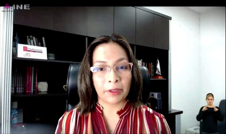 Miriam Sarahi Pacheco Martínez, Moderadora.