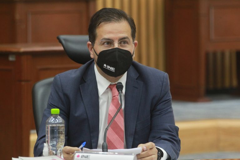 José Roberto Ruíz Saldaña, Consejero Electoral.