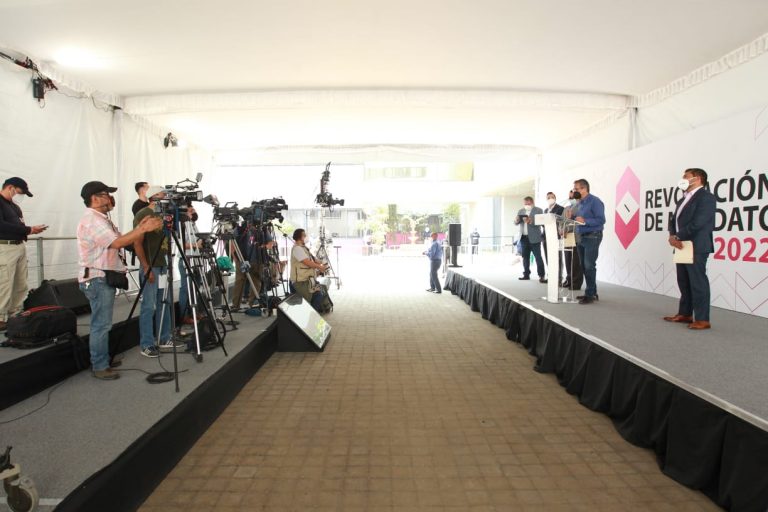 Conferencia de Prensa sobre la Revocación de Mandato.