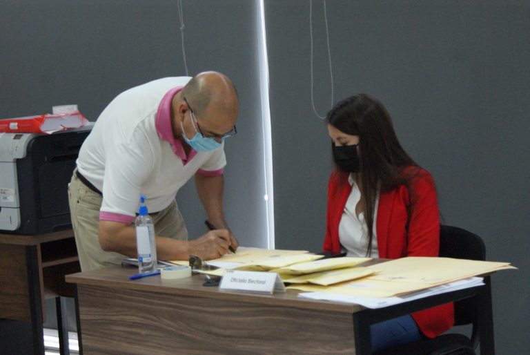 Segundo simulacro de voto electrónico por Internet para las y los Mexicanos Residentes en el Extranjero para los Procesos Electorales Locales 2021-2022, realizado el estado de Aguascalientes.