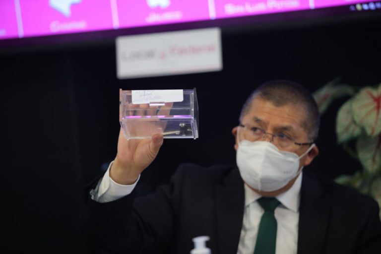 Alfredo Ayala Herrera, Notario Público No. 237 en la Ciudad de México.