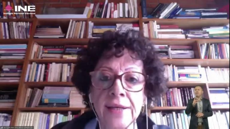 Jaqueline Peschard, Profesora e investigadora.