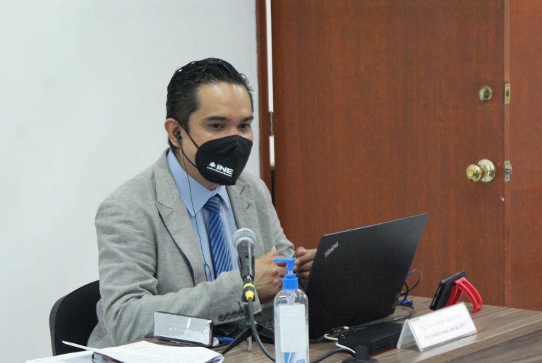 Yuri Adrián González Robles, Director de Seguridad y Control Informático del INE.