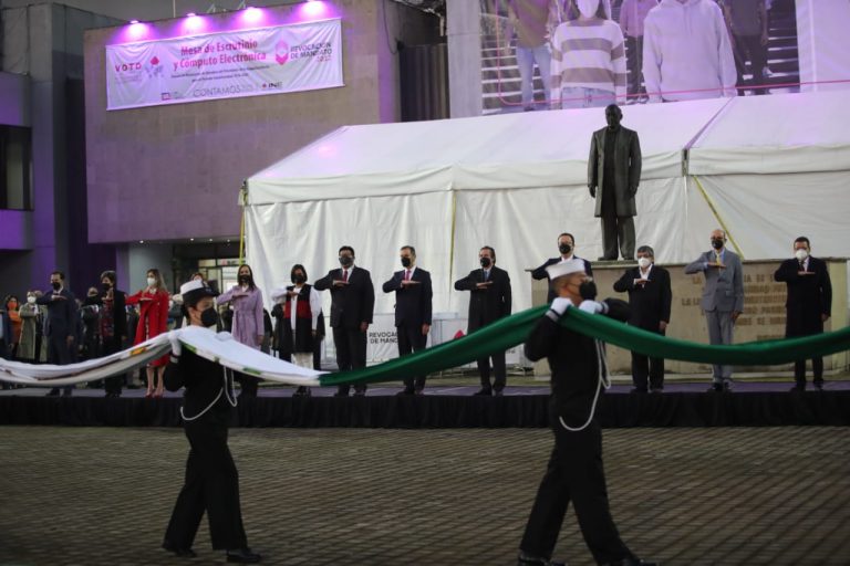 Ceremonia de Honores a la Bandera Proceso de Revocación de Mandato 2022.
