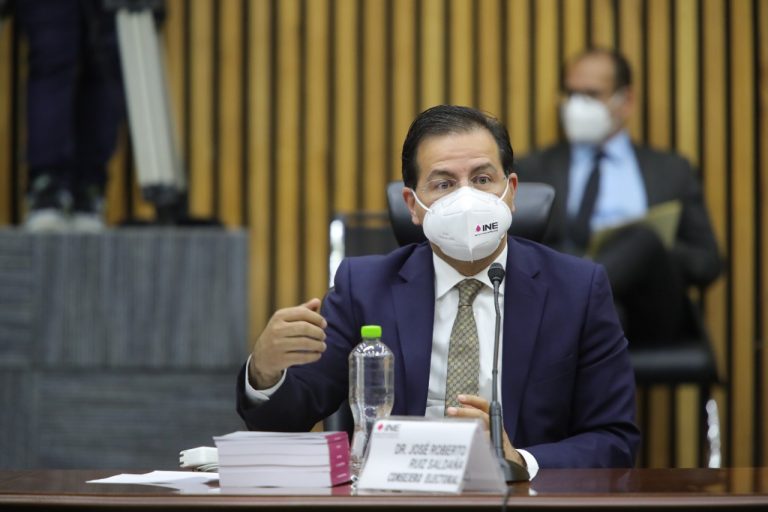 José Roberto Ruíz Saldaña, Consejero Electoral.