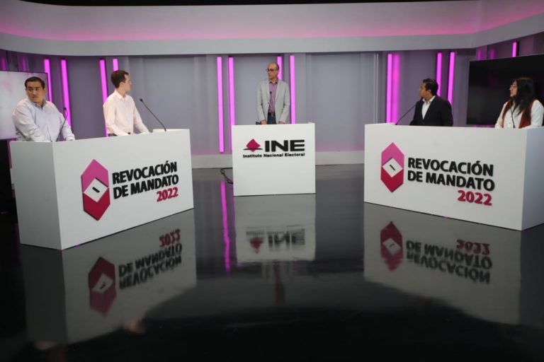 Martín Faz Mora, Consejero Electoral del INE en laClausura del Torneo de Debate Juvenil Revocación de Mandato.