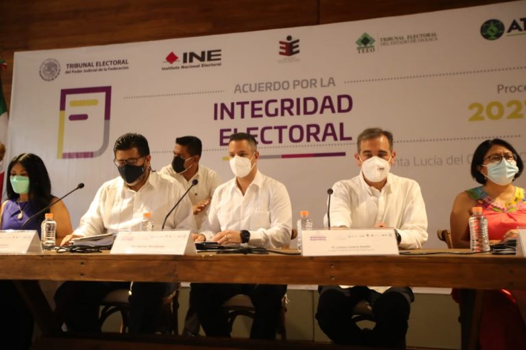 Firma del Acuerdo de Integridad Electoral, Proceso Electoral 2021-2022 realizada en el estado de Oaxaca.