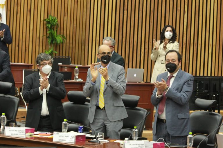 Reanudación de la Sesión Extraordinaria del Consejo General.