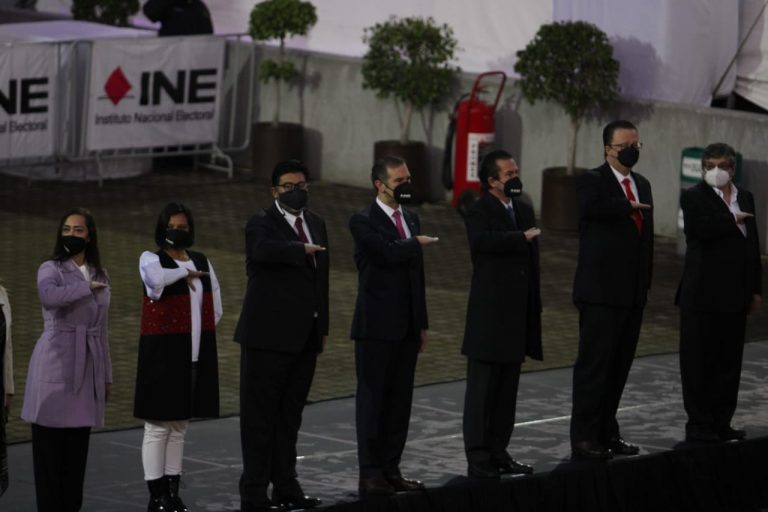 Ceremonia de Honores a la Bandera Proceso de Revocación de Mandato 2022.