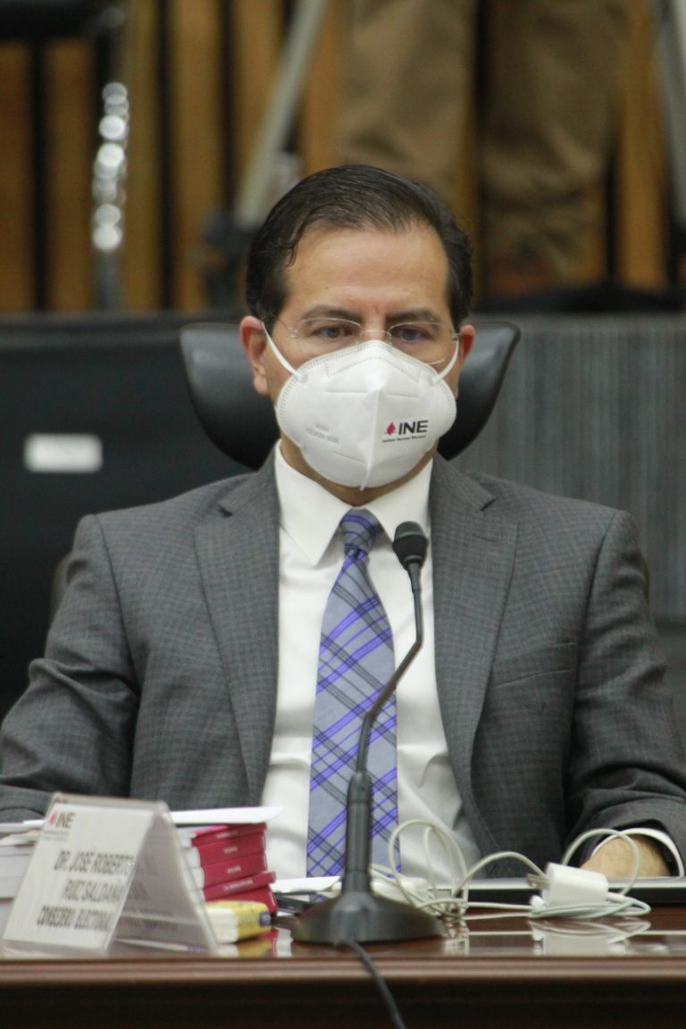 José Roberto Ruíz Saldaña, Consejero Electoral.