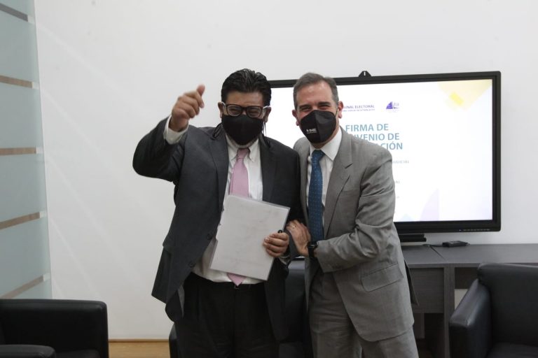 Reyes Rodríguez Mondragón, Magistrado Presidente de la Sala Superior del TEPJF y Lorenzo Córdova Vianello, Consejero Presidente del INE.