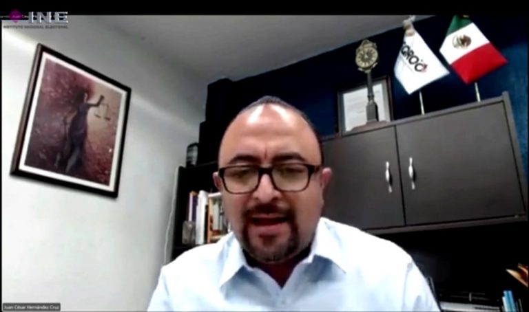 Juan César Hernández Cruz, Consejero Electoral del Instituto Electoral de Quintana Roo.
