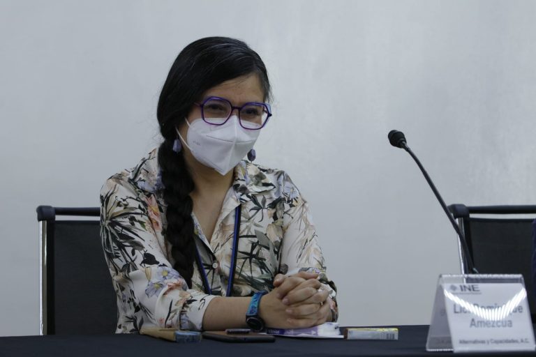 Dominique Amezcua, Coordinadora del área de incidencia de Alternativas y Capacidades A.C.