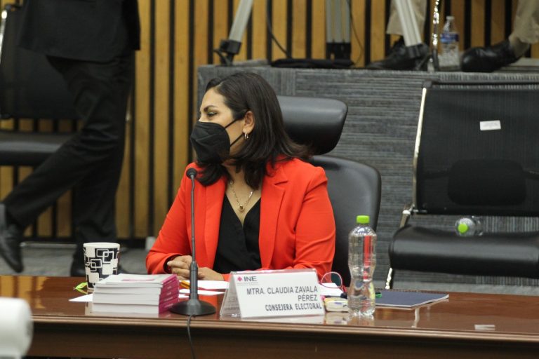 Claudia Zavala Pérez, Consejera Electoral.