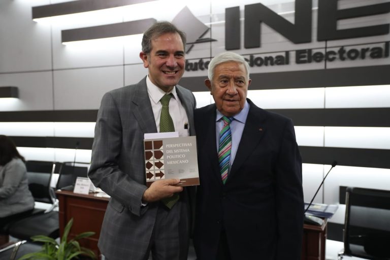 Lorenzo Córdova Vianello Consejero Presidente del INE Y Luis Jorge Molina Piñeiro, COPUEX.