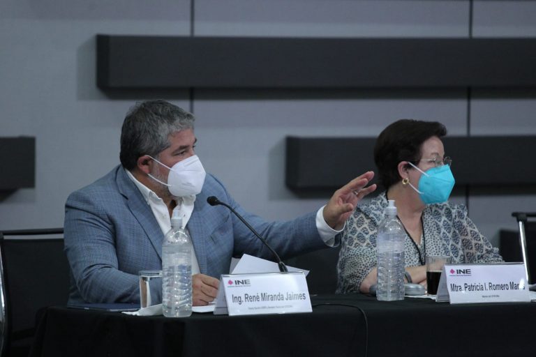 René Miranda Jaimes, Director Ejecutvio del Registro Federal de Electores del INE y Patricia Romero Mars integrante del COTECORA