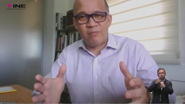 Harry Brown, director del Centro Internacional de Estudios Políticos y Sociales AIP-Panamá