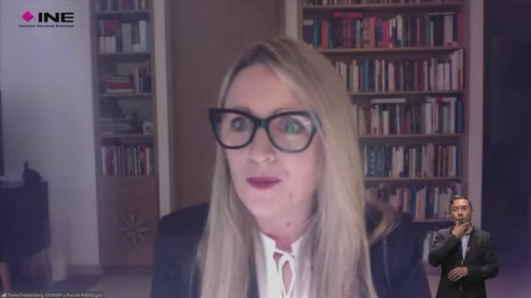 Flavia Freindeberg, Profesora Investigadora del IIJ de la UNAM.