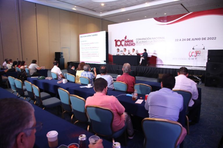 Participación del Consejero Presidente del INE Dr.Lorenzo Córdova Vianello con la Conferencia "Balance del Funcionamiento del Modelo de Comunicación Política-Electoral".