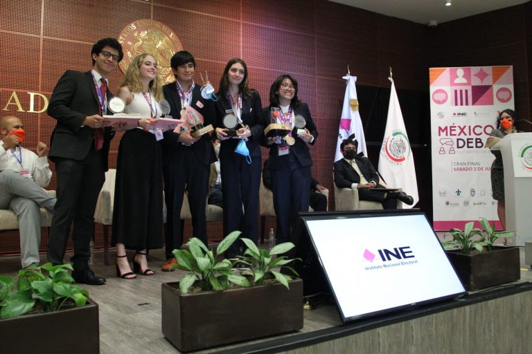 Ganadores del Campeonato Nacional México Debate 2022.