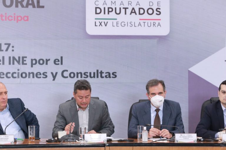 Participación del Dr. Lorenzo Córdova Vianello Consejero Presidente del INE en el Foro17: Sustitución del INE por el Instituto Nacional de Elecciones y Consultas.