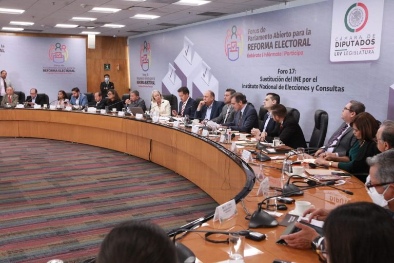 Participación del Dr. Lorenzo Córdova Vianello Consejero Presidente del INE en el Foro17: Sustitución del INE por el Instituto Nacional de Elecciones y Consultas.