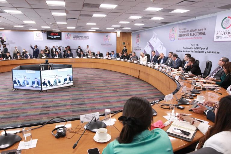 Participación del Dr. Lorenzo Córdova Vianello Consejero Presidente del INE en el Foro17: Sustitución del INE por el Instituto Nacional de Elecciones y Consultas.