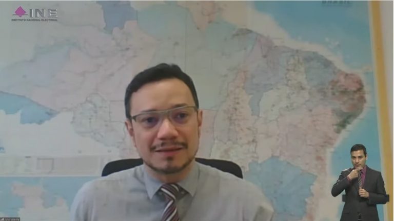 Julio Valente, Secretario de Tecnología de la Información del Tribunal
Superior Electoral de Brasil.