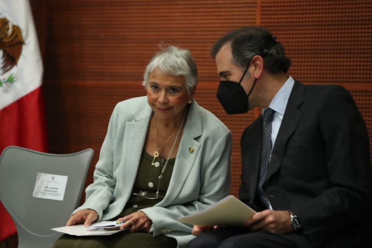 Olga Sánchez Cordero, Presidenta del Senado de la República y Lorenzo Córdova Vianello, Consejero Presidente del INE.