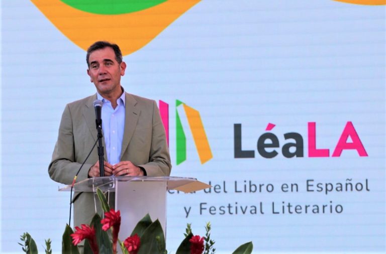 Participación del Dr. Lorenzo Córdova Consejero Presidente del Instituto Nacional Electoral en la Feria del Libro en Español y el Festival Literario LéaLA, en Los Ángeles, California.