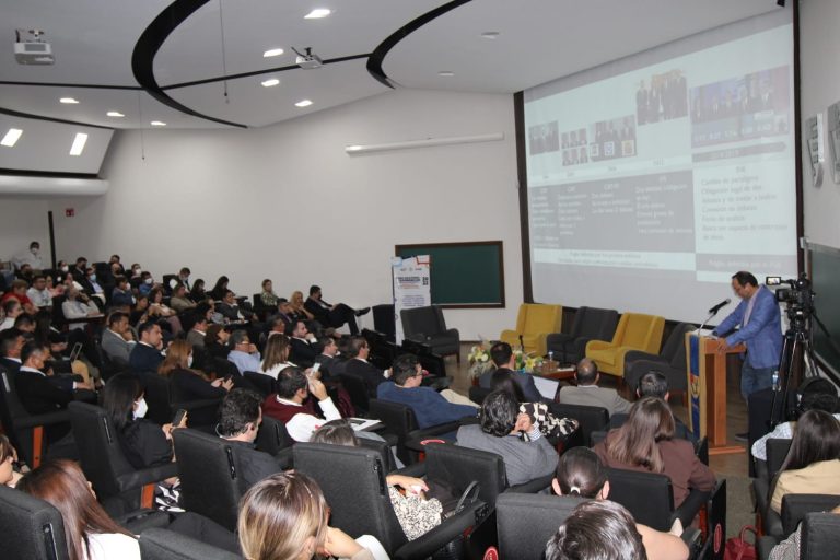 Conferencia: Debates Electorales.