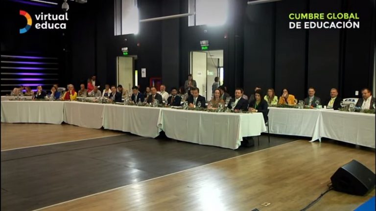 Anuncio de la Cumbre Global por la Educación, celebrada en Medellín, Colombia. hoy 28 de julio de 2022.