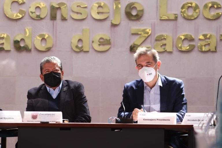 David Monreal Ávila Gobernador de Zacatecas y Lorenzo Córdova Vianello Consejero Presidente del INE.