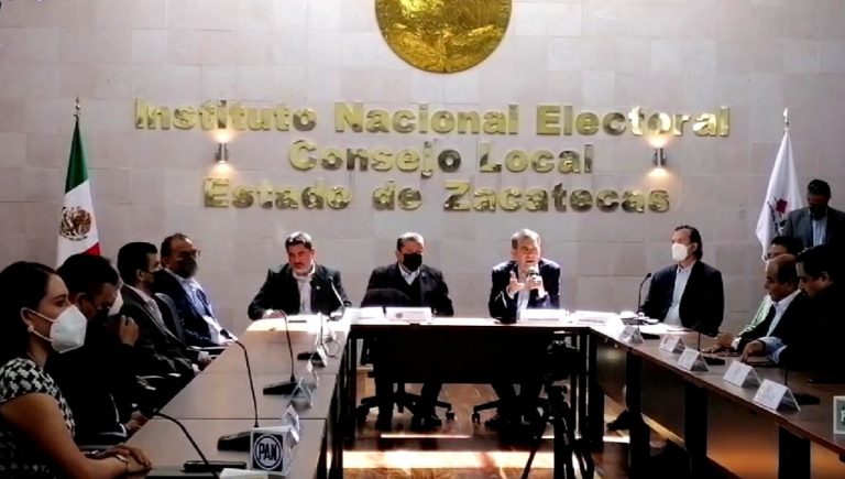 Reunión de trabajo entre funcionarios del INE con integrantes del Consejo Local del estado de Zacatecas